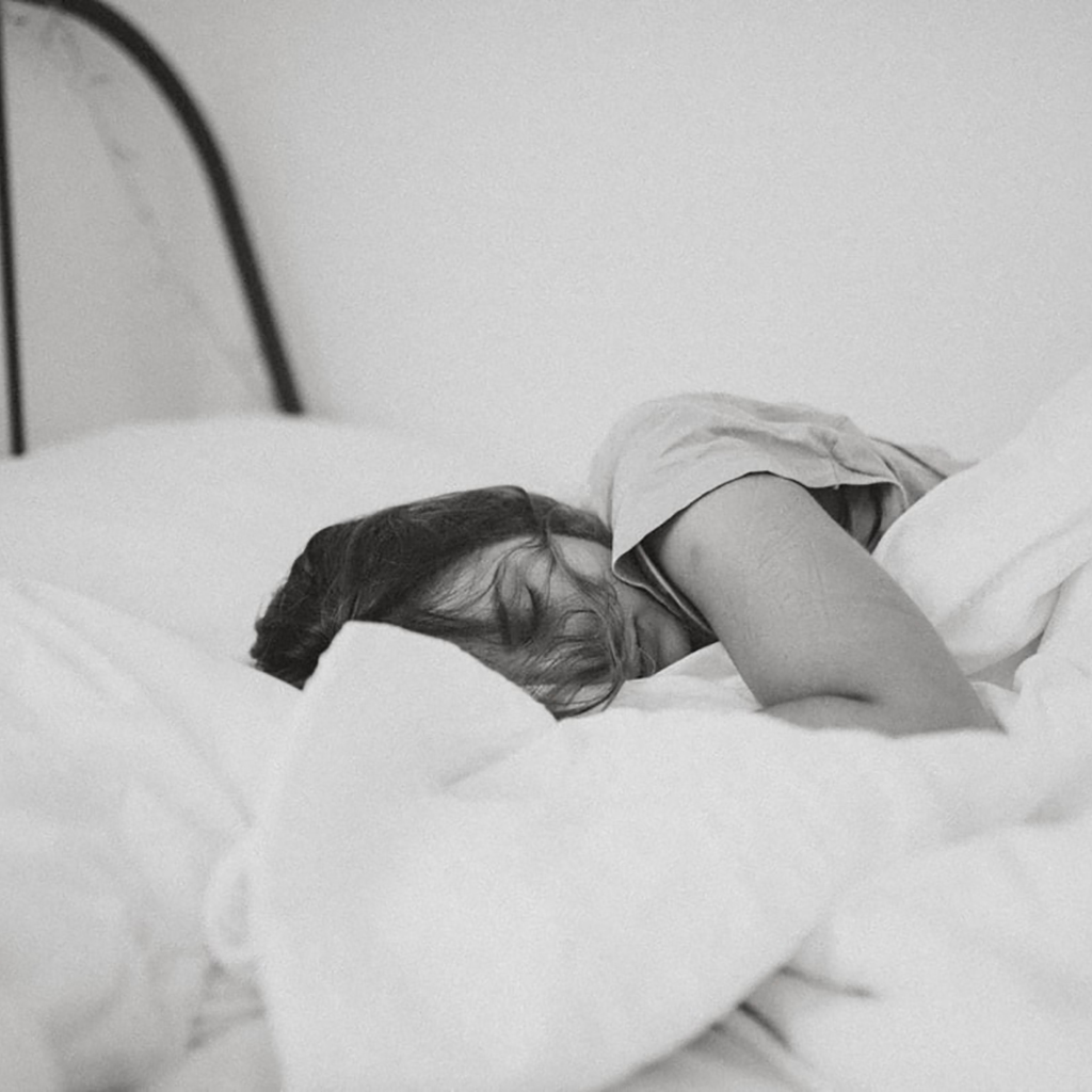 La paralysie du sommeil peut être terrifiante